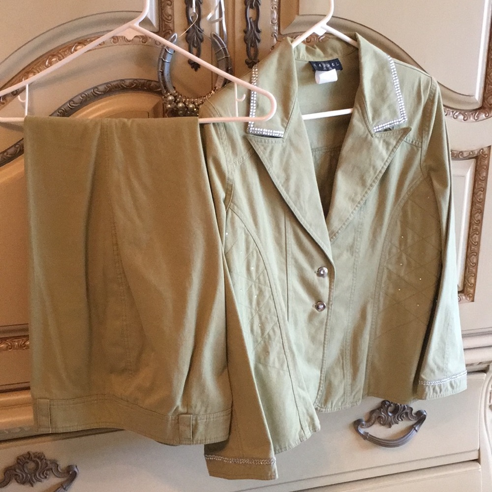 Green pantsuit . Blazer and pants